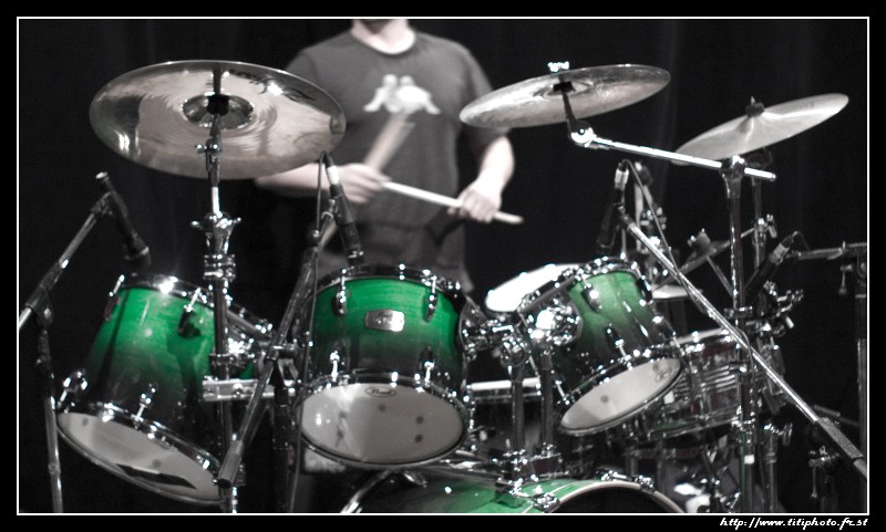 Wareika Hills & Mikroman – Aix les Bains – 15/02/2008