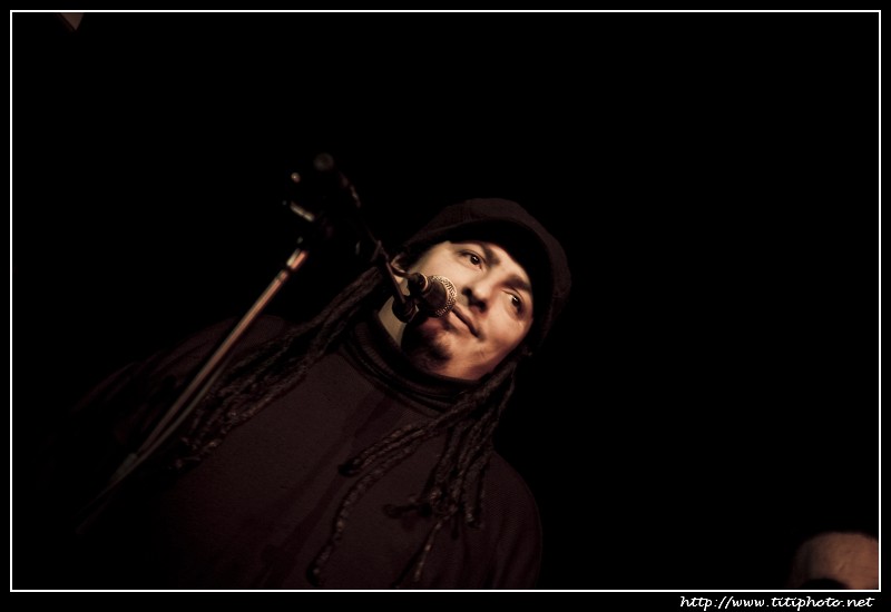 Les Nains Connus avec Emzel Café & Amar Root’secours – Ampérage – 18-19/12/2009