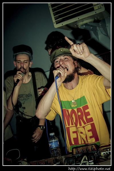 Unik Family – Lake Pub – 13/04/2012