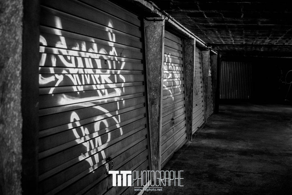 83/365 – Graff & white