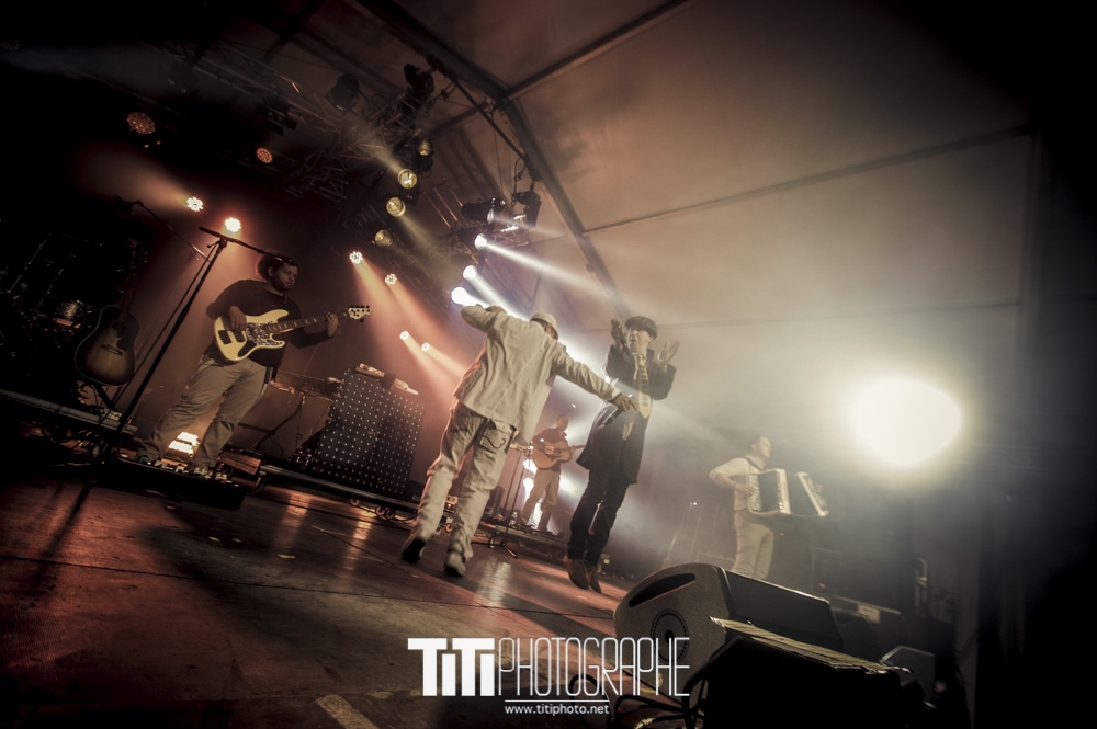 HK & les Saltimbanks – Magic Bus – 22/05/2015