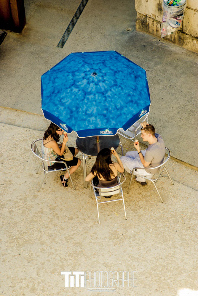100/365 – Sous le parasol