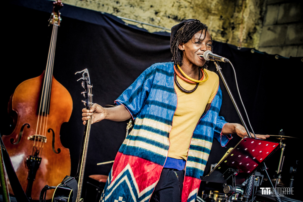 20190616-Pamela Badjogo-Buffonnerie-0580.jpg