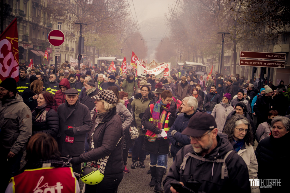 Manifestation du 5 décembre-Grenoble-2019-Sylvain SABARD