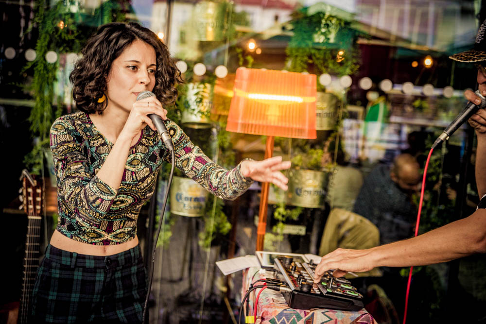 20200611-Talkie Walkie-La Belle Electrique-1827.jpg