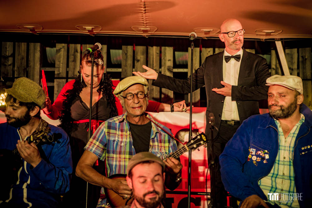 20200910-Big Ukulele Syndicate-La Belle Electrique-3941.jpg