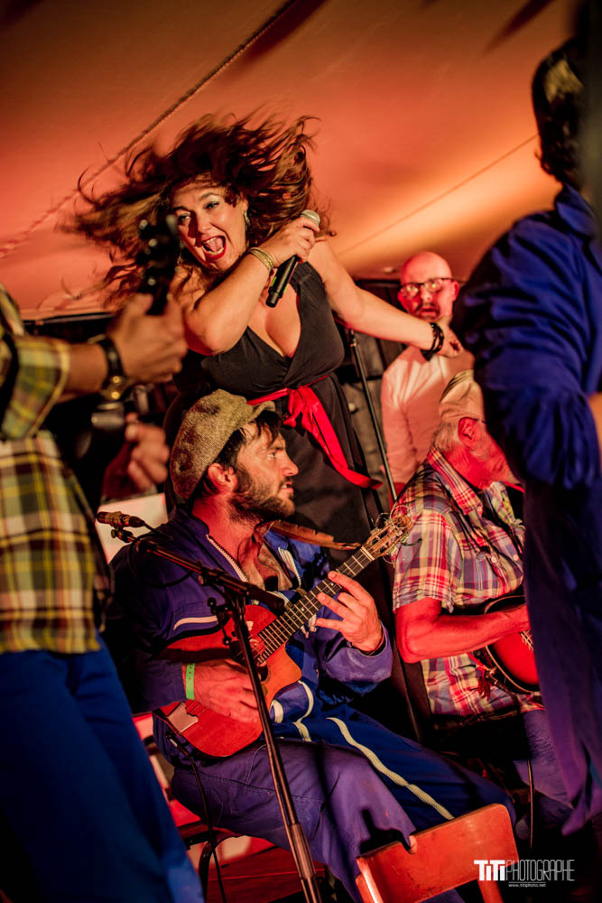 20200910-Big Ukulele Syndicate-La Belle Electrique-4121.jpg